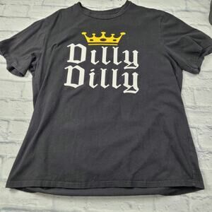 Dilly Dilly True Friend of the Crown Black Spellout T-shirt Bud Light size XL